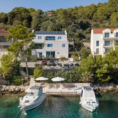 Duka & Piko 1 * Lastovo