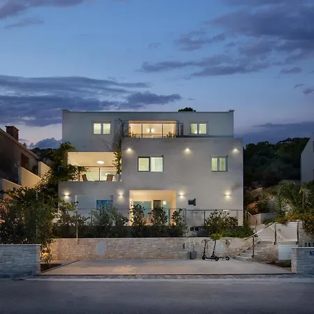 Duka & Piko 1 Lastovo