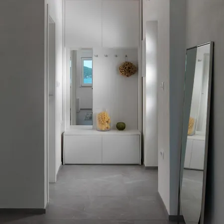 Apartment Duka & Piko 1 Lastovo